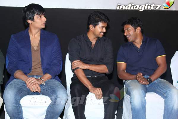 Vijay - Puneet Unveil 'Mugamoodi' Audio